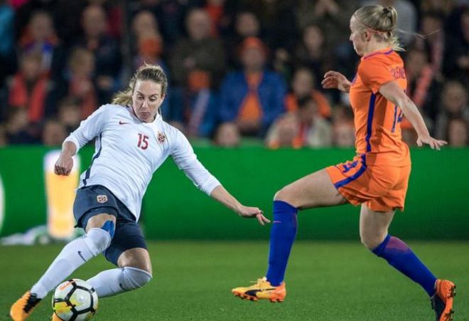 71球背后 71球背后